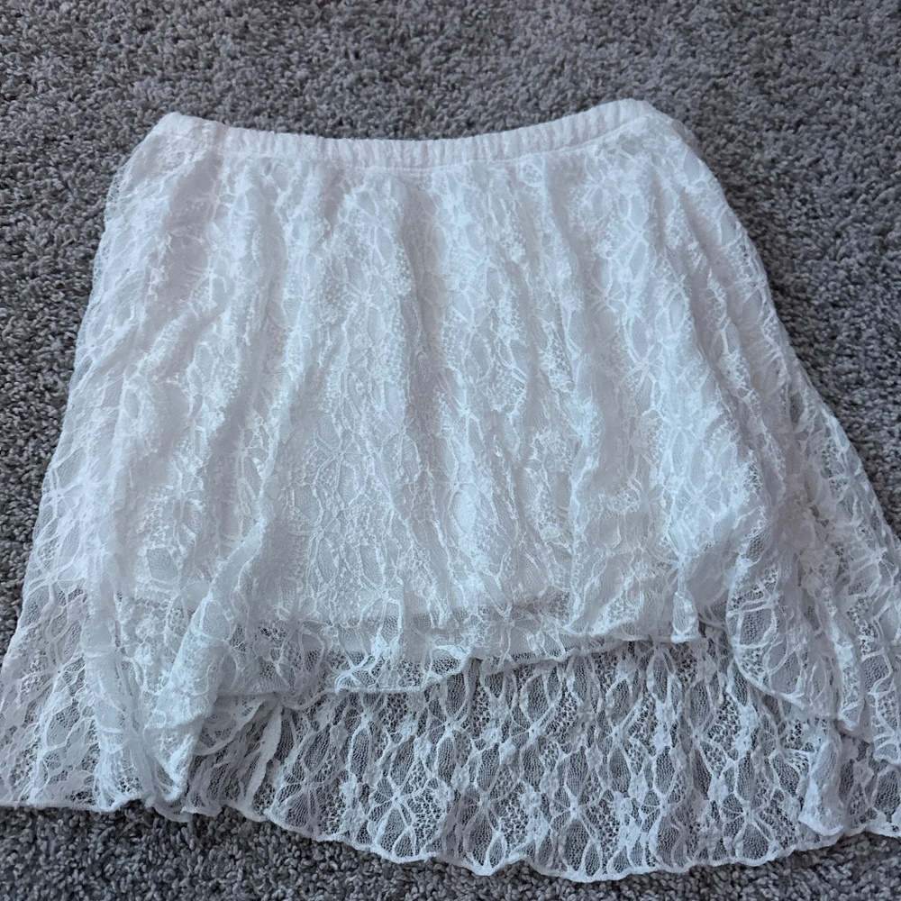 White lace skirt